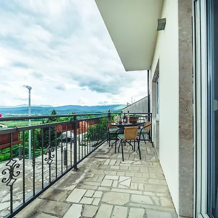 Apartment Apartman Niva Imotski